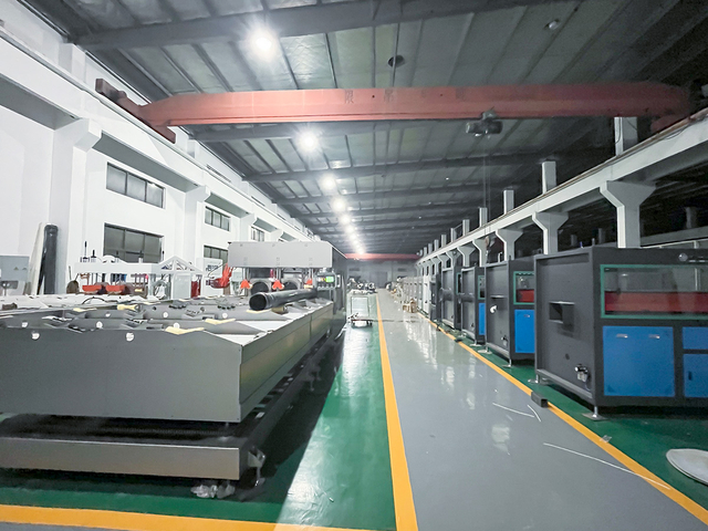 factory show about plastic extrusion field