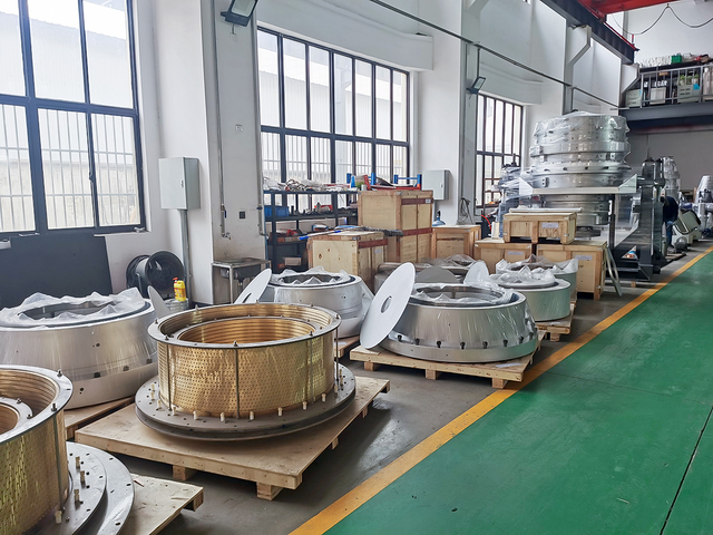 factory show about plastic extrusion field