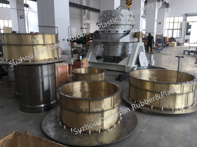 Professional Design plastic pipe extrusion die head for plastic pipe production